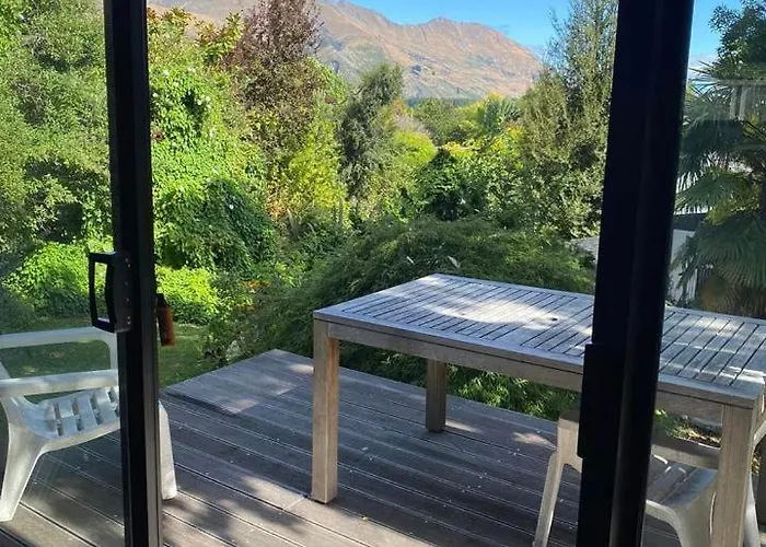 木屋 Oasis, Tiny Home, Mountain Views & Spring Water 瓦纳卡