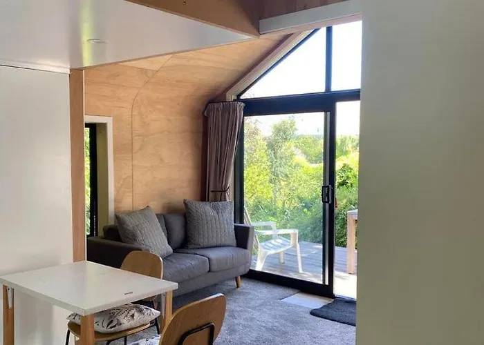 Oasis, Tiny Home, Mountain Views & Spring Water * 瓦纳卡